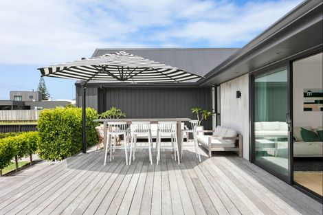 Photo of property in 17 Sandy Cove, Wainui, Gisborne, 4010