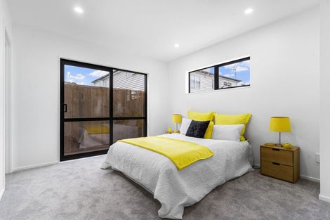 Photo of property in 7 Gladfield Lane, Te Atatu Peninsula, Auckland, 0610