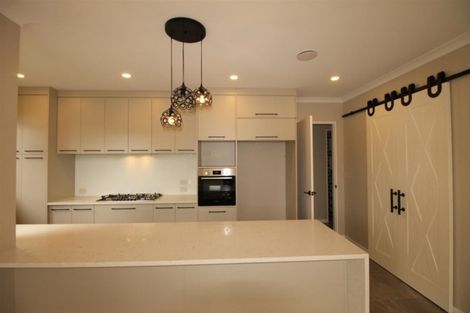 Photo of property in 37 Papareia Road, Karaka, Papakura, 2113