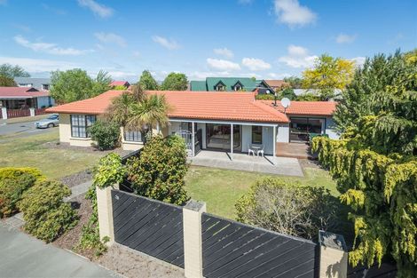 Photo of property in 28 Lakewood Drive, Burwood, Christchurch, 8083