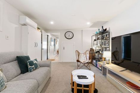 Photo of property in 33 Ryan Loop, Jacks Point, 9371