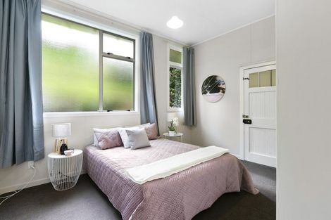 Photo of property in 66 Gladstone Road, Dalmore, Dunedin, 9010