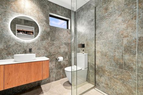 Photo of property in 33 Lax Crescent, Leigh, 0985