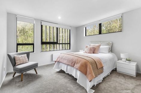 Photo of property in 10/6 Bushland Grove, Paparangi, Wellington, 6037