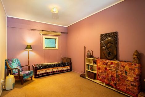 Photo of property in 24 Govett Avenue, Frankleigh Park, New Plymouth, 4310