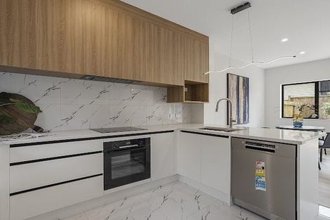 Photo of property in 5/191 Rathgar Road, Henderson, Auckland, 0610