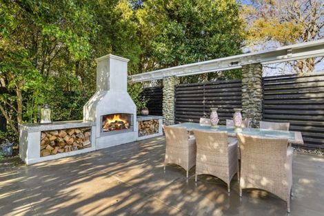 Photo of property in 301 Fergusson Drive, Heretaunga, Upper Hutt, 5018