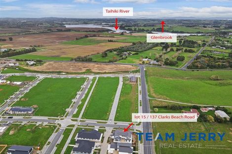 Photo of property in 2 Gertrude Cole Road, Clarks Beach, 2122