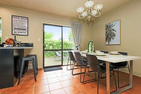 Photo of property in 12 Railey Place, Greenmeadows, Napier, 4112