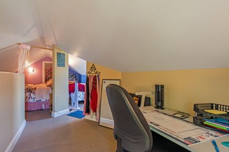 Photo of property in 52 Grey Street, Marton, 4710