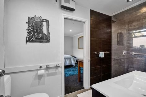 Photo of property in 1343 Devon Road, Brixton, Waitara, 4382