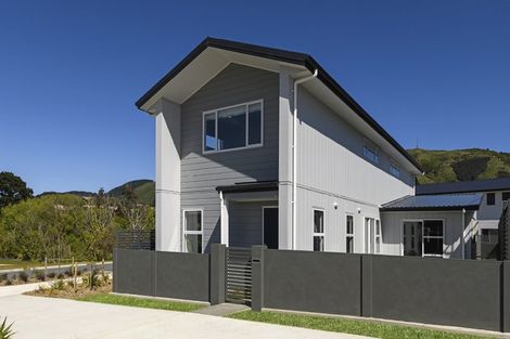 Photo of property in 40 Bluff Road, Kenepuru, Porirua, 5022