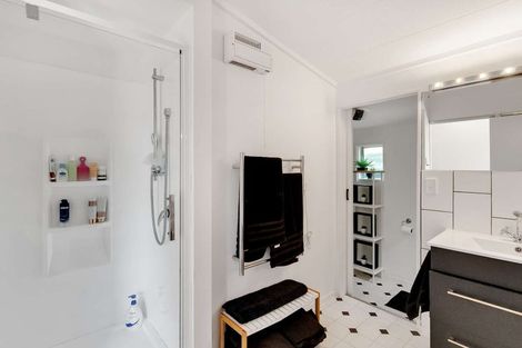 Photo of property in 47 Kings Avenue, Waikuku Beach, 7402