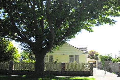 Photo of property in 32 Guildford Street, Burnside, Christchurch, 8053