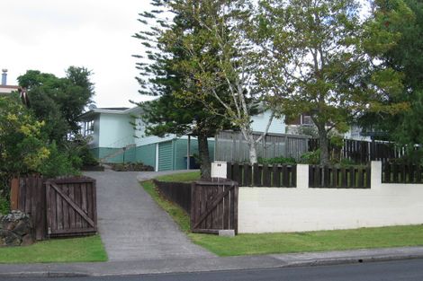 Photo of property in 21 Widmore Drive, Massey, Auckland, 0614