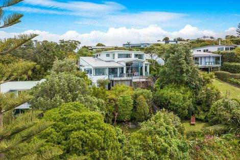 Photo of property in 8 Northview Road, Stanmore Bay, Whangaparaoa, 0932