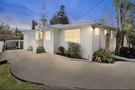 Photo of property in 21 Golf Road, New Lynn, Auckland, 0600
