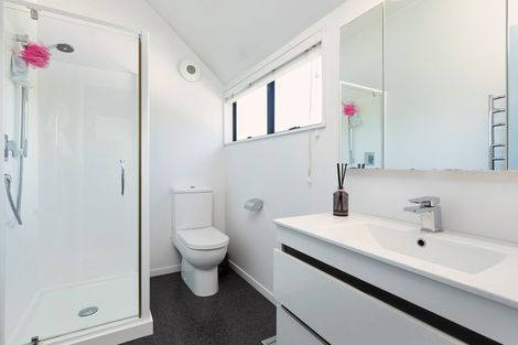 Photo of property in 3/5 Himikera Avenue, Avondale, Auckland, 1026