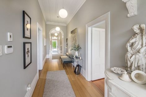 Photo of property in 126 Calliope Road, Stanley Point, Auckland, 0624