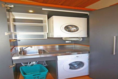 Photo of property in 28 Wilson Street, Newtown, Wellington, 6021