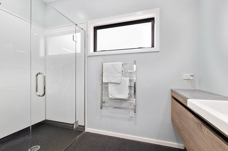 Photo of property in 1 Tarata Grove, Lansdowne, Masterton, 5810