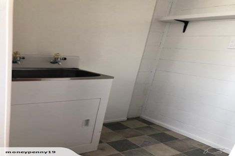 Photo of property in 12b Woodleigh Street, Frankleigh Park, New Plymouth, 4310