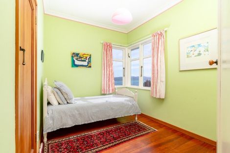 Photo of property in 15 Thane Road, Roseneath, Wellington, 6011