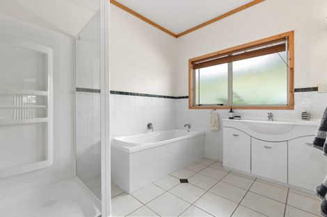 Photo of property in 390 Rowe Road, Ohauiti, Tauranga, 3173