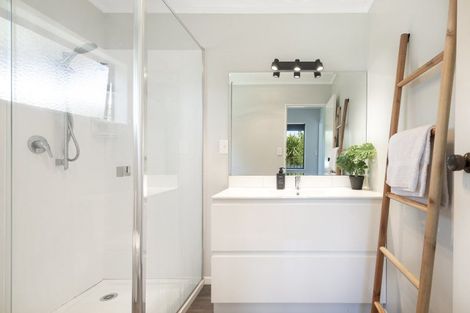 Photo of property in 18 Dunton Drive, Welcome Bay, Tauranga, 3112