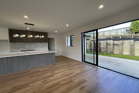 Photo of property in 7 Wallis Lane, Orewa, 0931