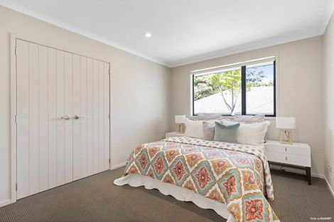 Photo of property in 3 Ohau Court, Fairview Heights, Auckland, 0632