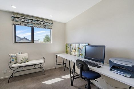 Photo of property in 1 Baldoyle Way, Casebrook, Christchurch, 8051