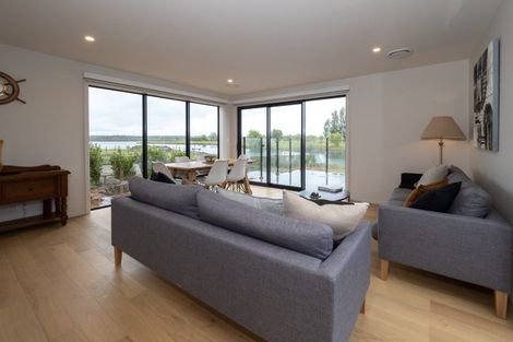 Photo of property in 203 Lake Hood Drive, Huntingdon, Ashburton, 7774