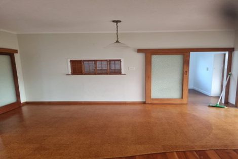 Photo of property in 22 Niccol Avenue, Narrow Neck, Auckland, 0624