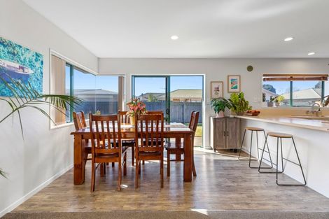 Photo of property in 88 Evans Road, Papamoa Beach, Papamoa, 3118