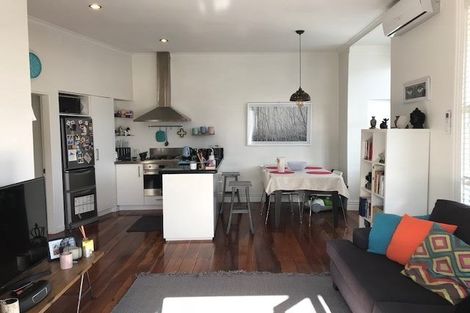 Photo of property in 9 Dawson Street, Berhampore, Wellington, 6023