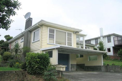 Photo of property in 75 Redwood Avenue, Tawa, Wellington, 5028