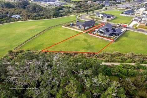 Photo of property in 71 Tahuna Minhinnick Drive, Glenbrook, 2681