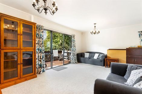 Photo of property in 3 Fernhaven Place, Massey, Auckland, 0614
