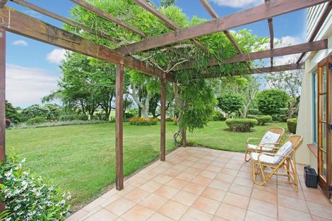 Photo of property in 22 Ewen Place, Karaka, Papakura, 2580