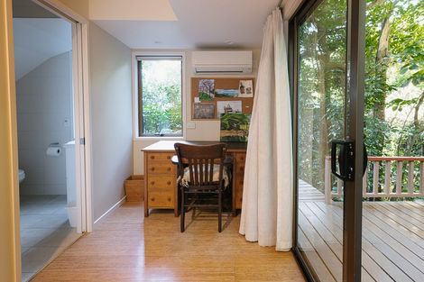 Photo of property in 10 Peregrine Place, Birkenhead, Auckland, 0626