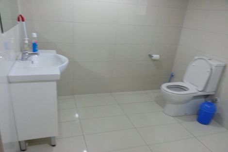 Photo of property in 247 Sunset Road, Sunnynook, Auckland, 0632