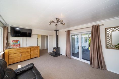 Photo of property in 27 Galt Street, Hawera, 4610