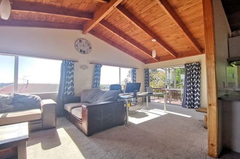 Photo of property in 21 Raelene Place, Massey, Auckland, 0614