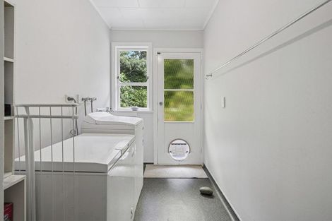 Photo of property in 71 Nimmo Avenue East, Waikanae, 5036