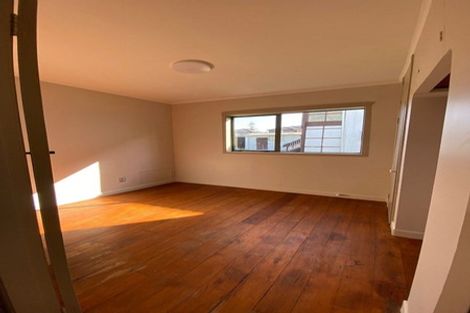 Photo of property in 9 Greers Road, Weymouth, Auckland, 2103