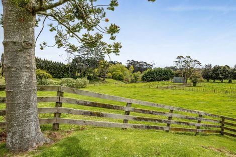 Photo of property in 200 Paraite Road, Paraite, New Plymouth, 4373