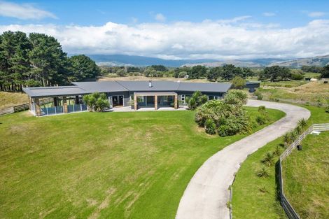 Photo of property in 191 Harakeke Road, Te Horo, Otaki, 5581