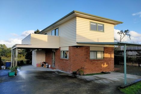 Photo of property in 14 Bedford Street, Te Atatu South, Auckland, 0610