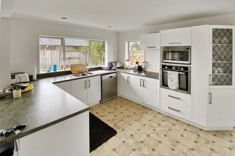 Photo of property in 2 Maahutaupeke Place, St Andrews, Hamilton, 3200